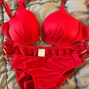 Venus brand bikini, 36C top, size 12 bottom.  Like new.